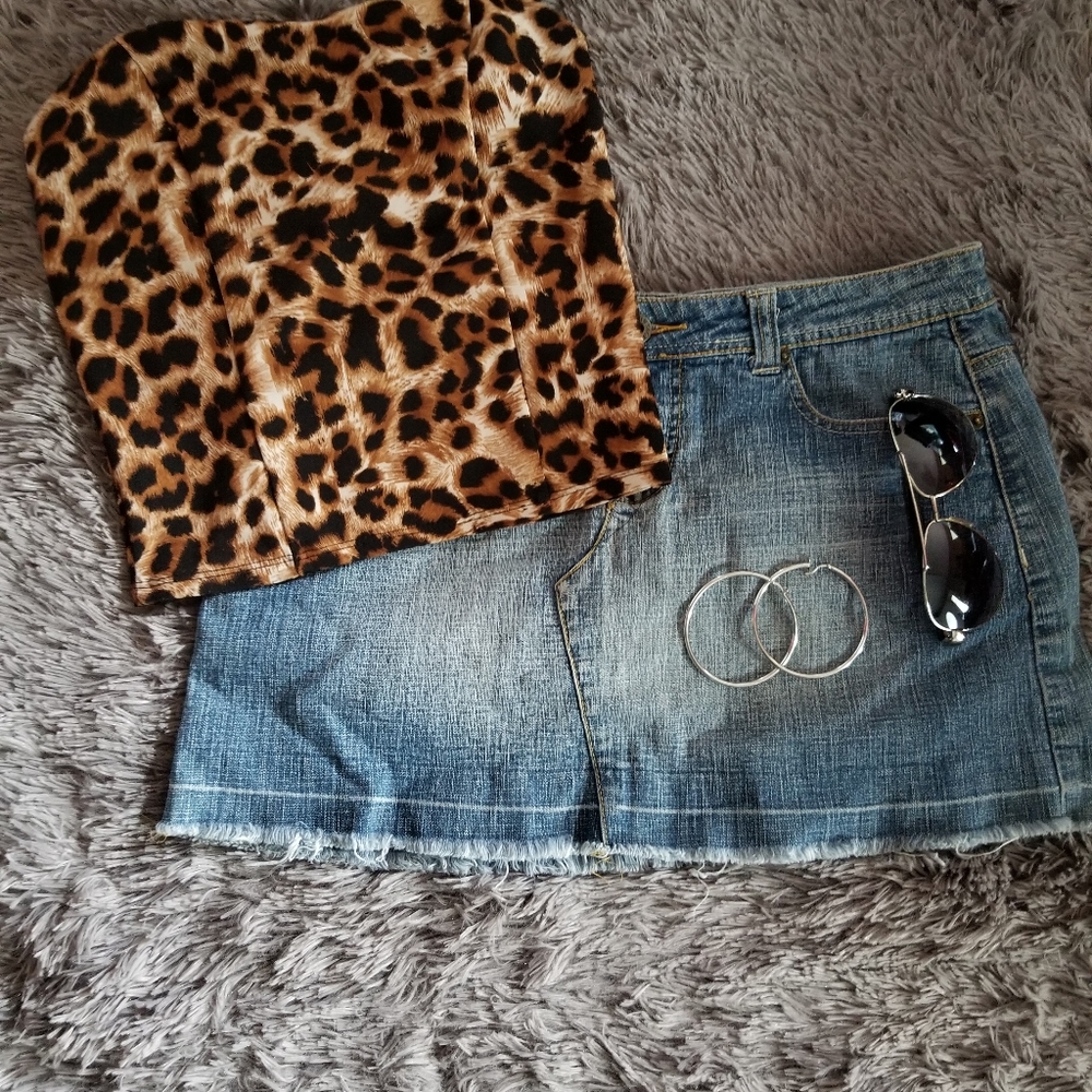 Denim skirt 🎁